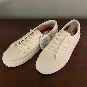 Men’s Cody canvas Hey Dude Size 10